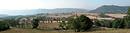 L'avant-causse de Crouzet, en tremplin au-dessus de la valle du Lot, avec son bocage de qualit. Vue depuis les pentes de la Margeride qui dominent Chanteruejols