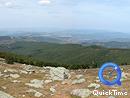  Vue depuis le sommet de l'Aigoual en direction du mont Lozre, qui barre au loin l'horizon dans la brume