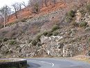 Murs d'accompagnement et de soutnement de la route, dans la valle de l'Altier