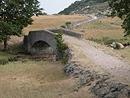 Pont de granite vers la ferme de l'Aubaret