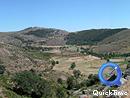  Le fond aplani et cultiv en prairie de fauche de Finialette, en incision dans le flanc sud du mont Lozre : paysage remarqualbe