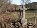 Croix de granite prs des Chazeaux