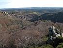 Vue vers l'est depuis les hauteurs qui dominent le barrage de Puylaurent.