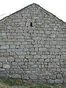 Pignon de granite  Saint-Denis-en-Margeride
