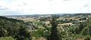 Importance des arbres maillant les espaces occups par l'agriculture : isols, en alignement, en ripisylve, en bouquets, ... ici dans le vallon du Limagnole vers le Rouget.
