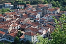 Le site bti compact de Catllar dans le fond de la valle de la Castellane