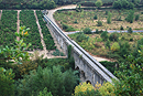 Pont-aqueduc romain d'Ansignan acheminant toujours l'eau 2000 ans aprs sa construction.