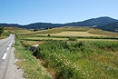 Le plateau du Haut-Conflent autour de la Llagonne, paysage de transition entre la Cerdagne et le Capcir.